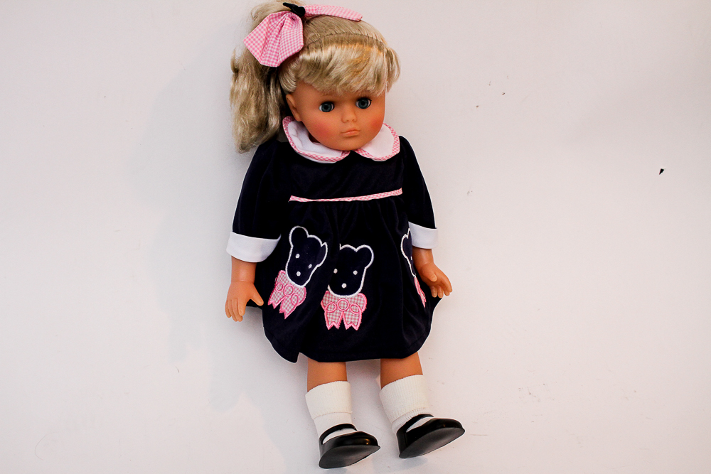 Lissi Puppen Doll Collection