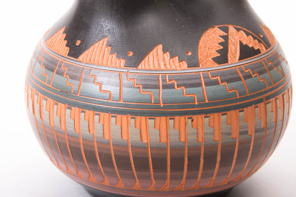Dina Johnson Navajo Signed Wedding Vase