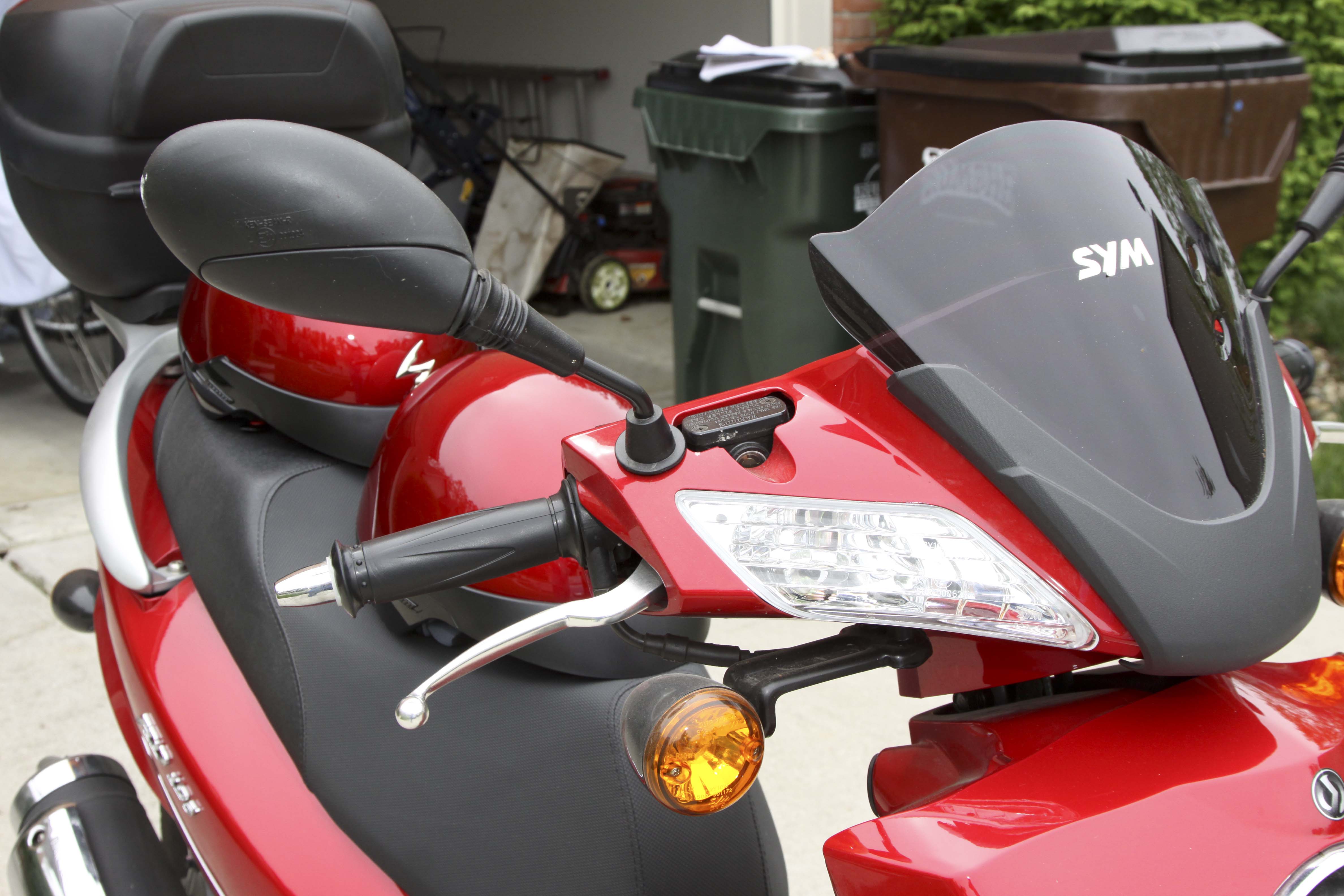 2008 Sym HD125 Red Scooter