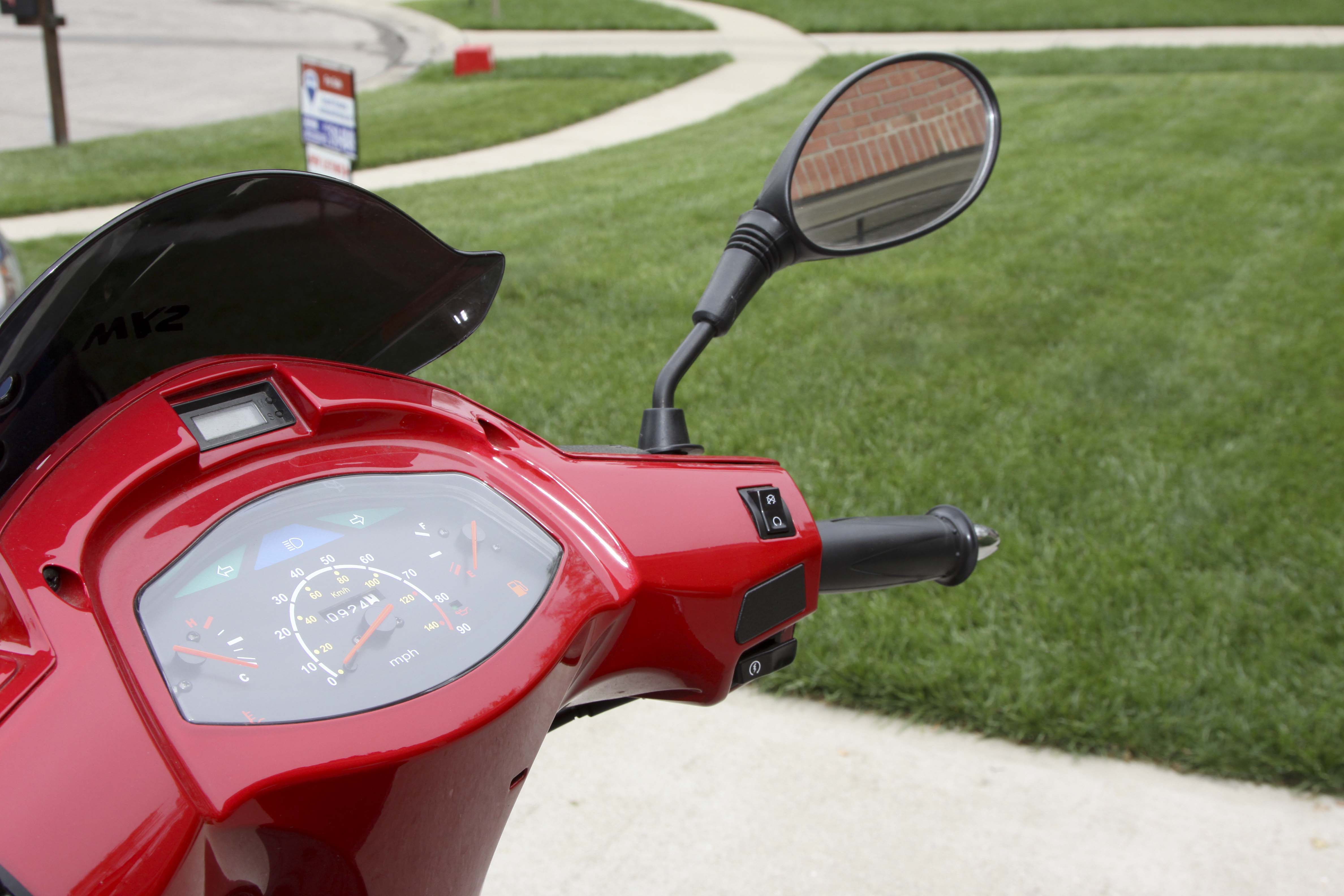2008 Sym HD125 Red Scooter