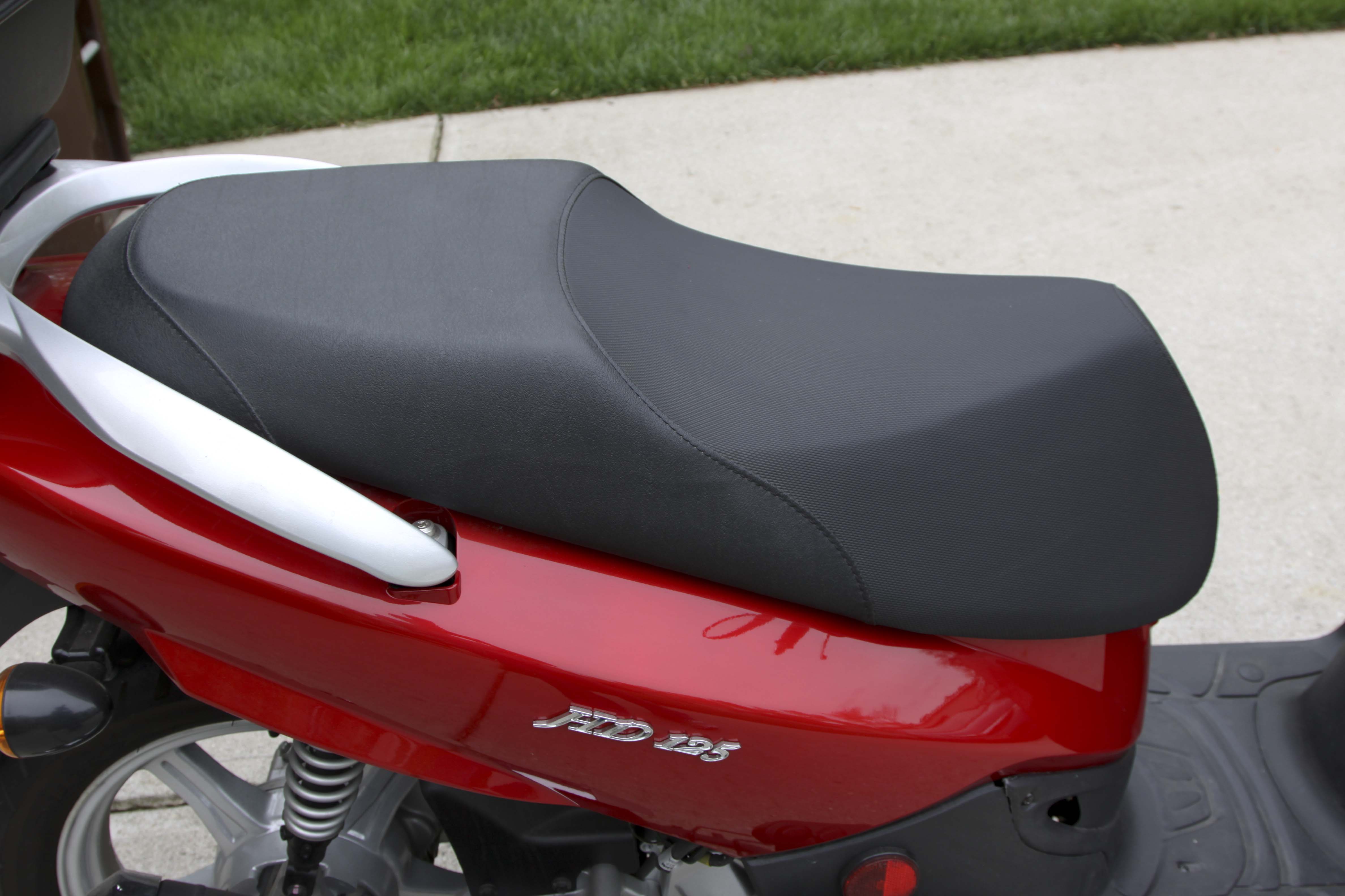 2008 Sym HD125 Red Scooter