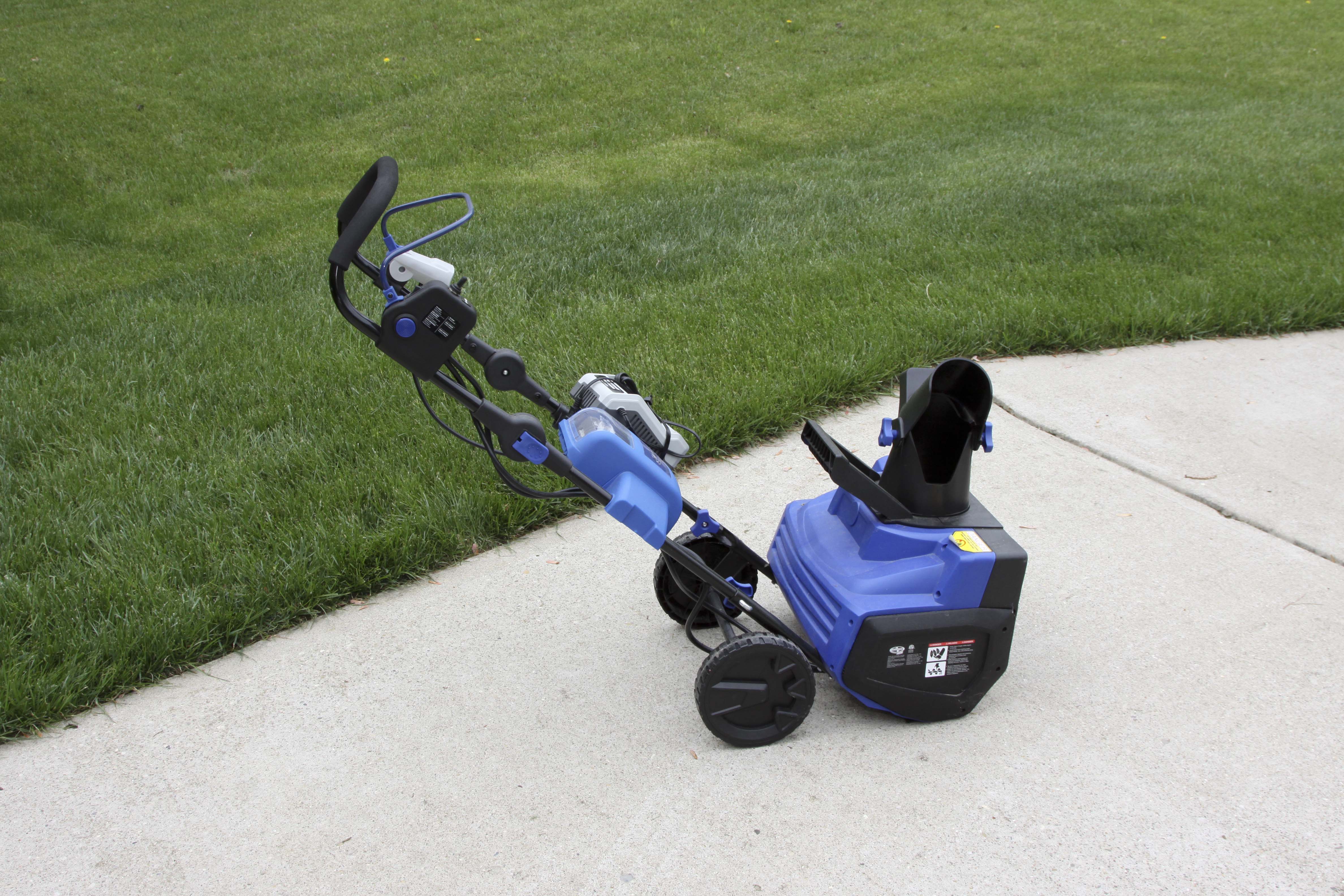 SnowJoe Ion Snowblower