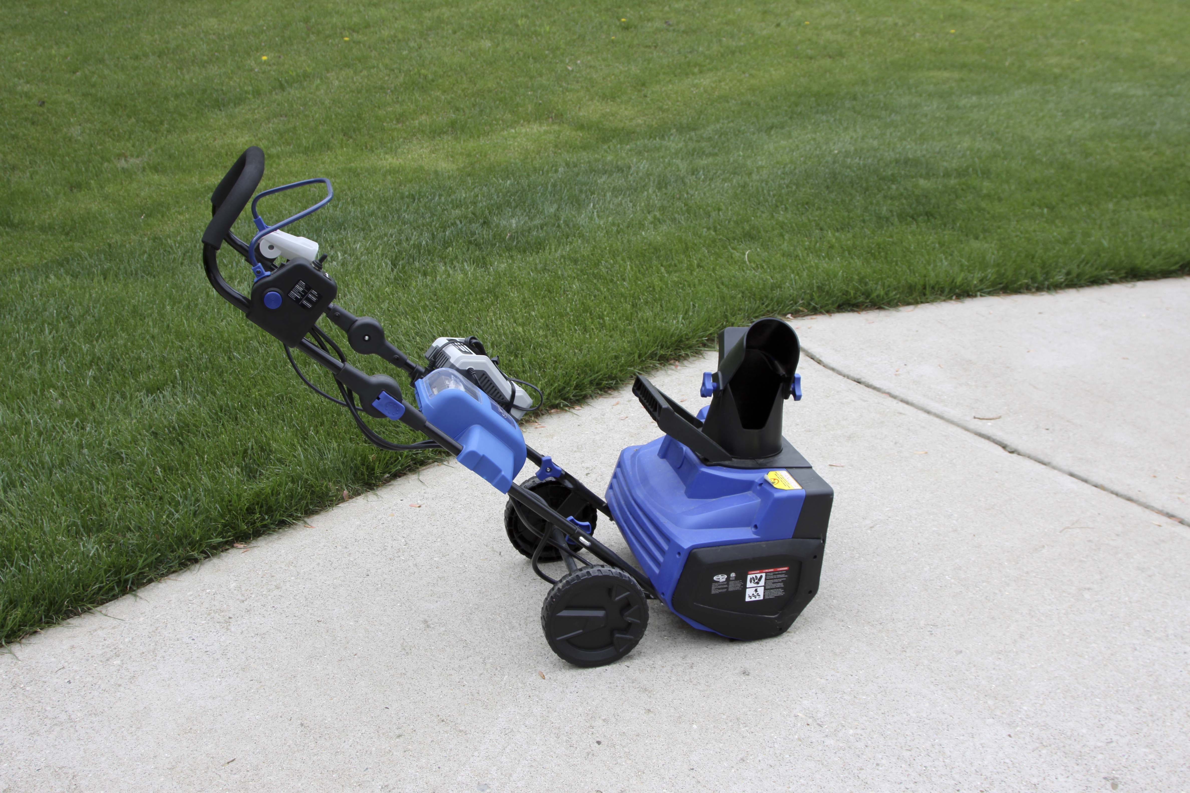 SnowJoe Ion Snowblower