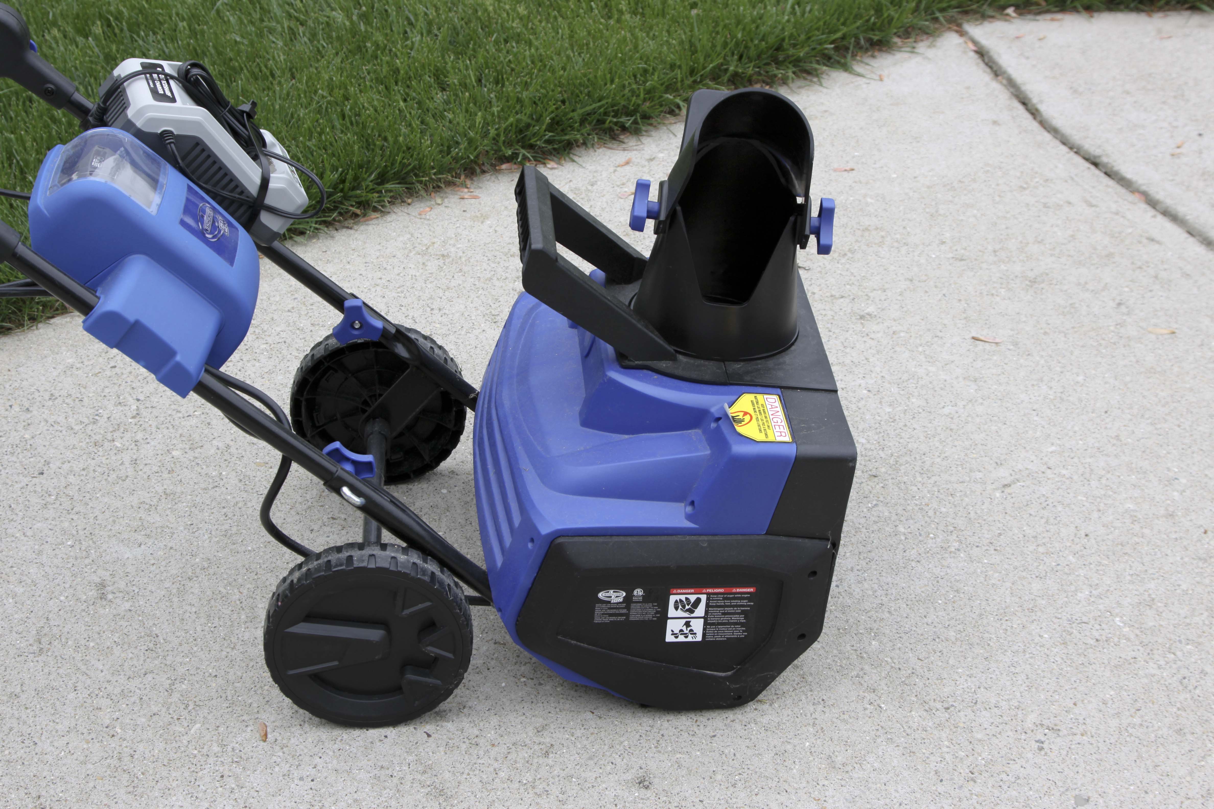 SnowJoe Ion Snowblower