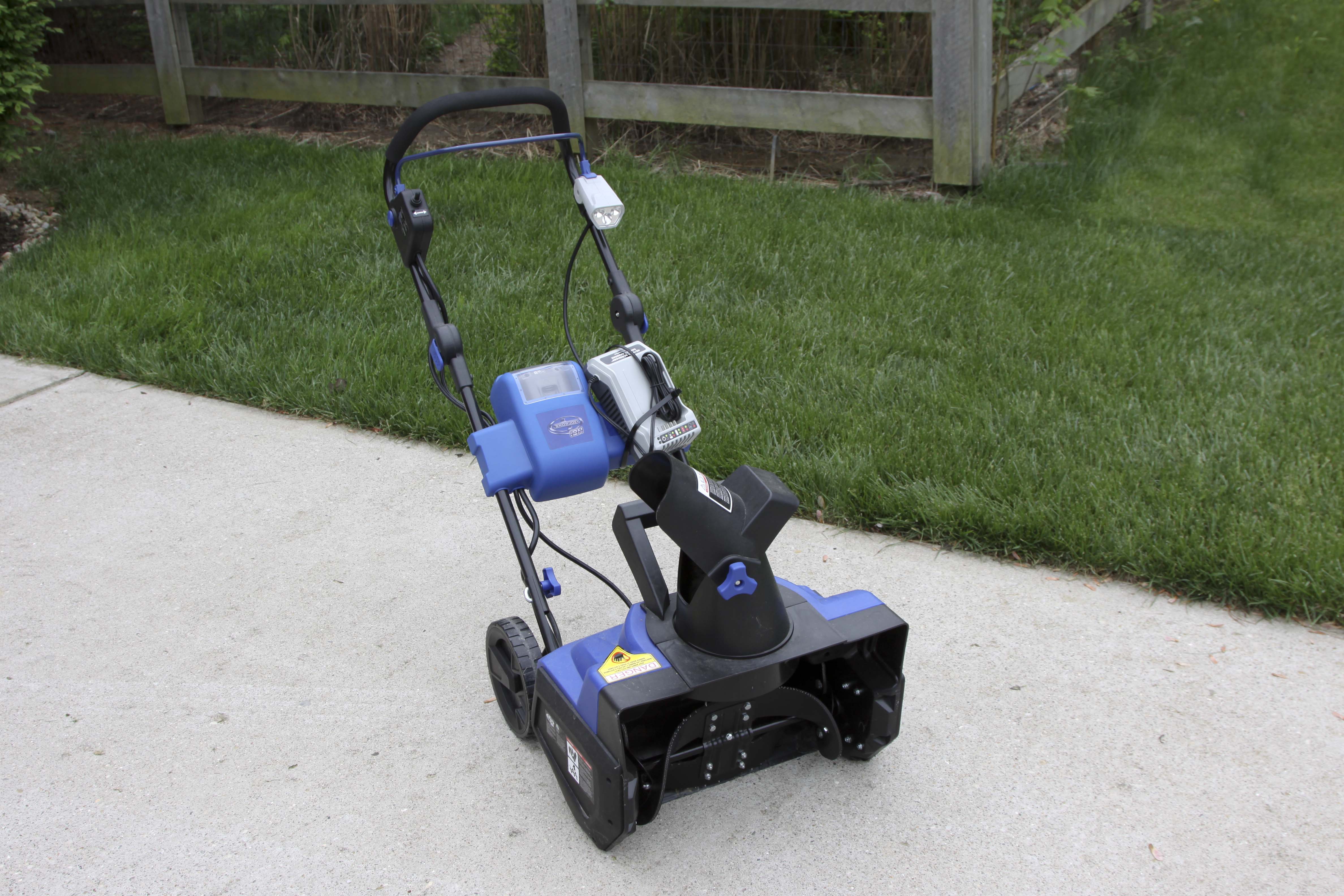 SnowJoe Ion Snowblower