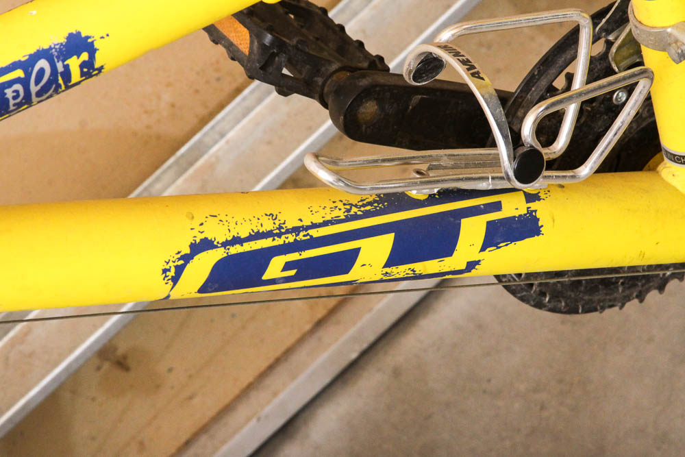 Children's Yellow Stomper SR Suntour Mountain Bike
