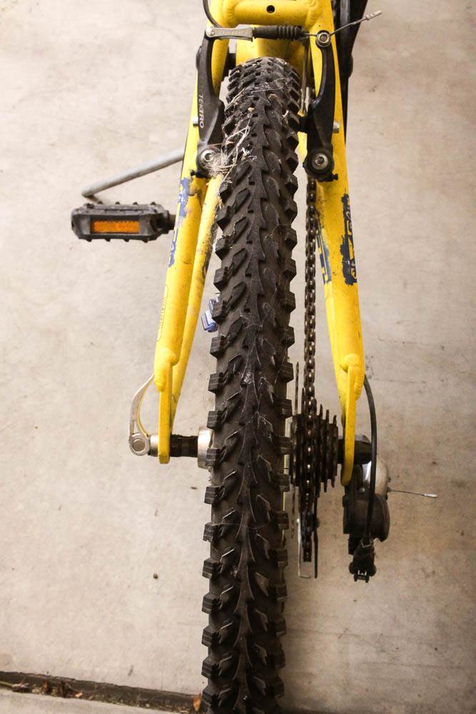 Children's Yellow Stomper SR Suntour Mountain Bike