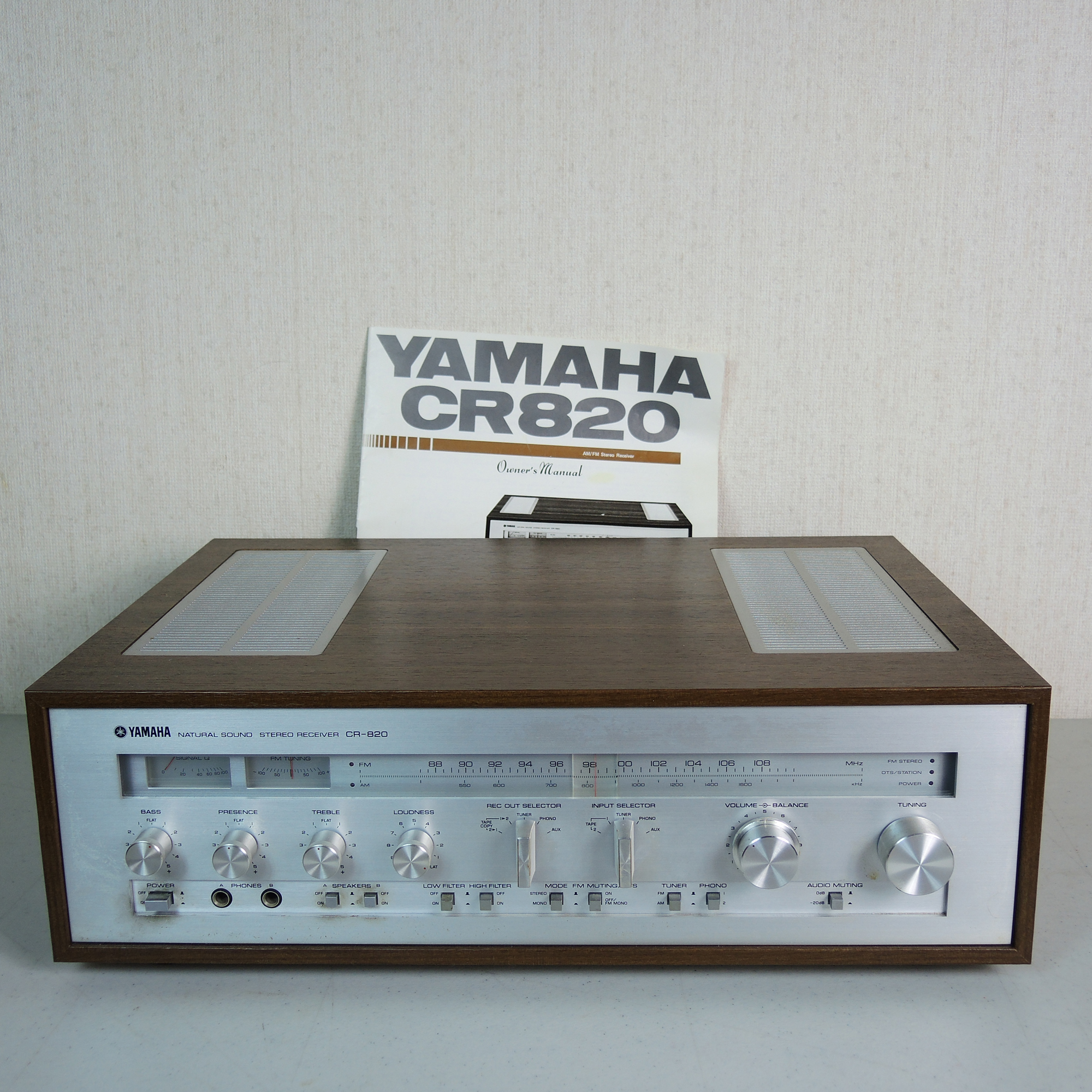 Vintage Yamaha Natural Sound AM/FM Stereo Receiver
