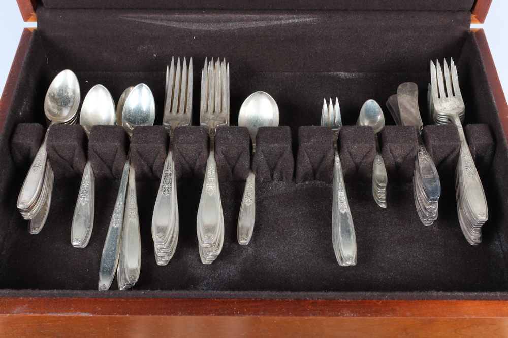 Vintage 1847 Rogers Bros "Ambassador" Silver Plate Flatware