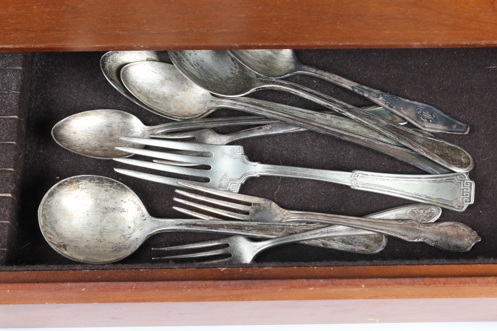 Vintage 1847 Rogers Bros "Ambassador" Silver Plate Flatware