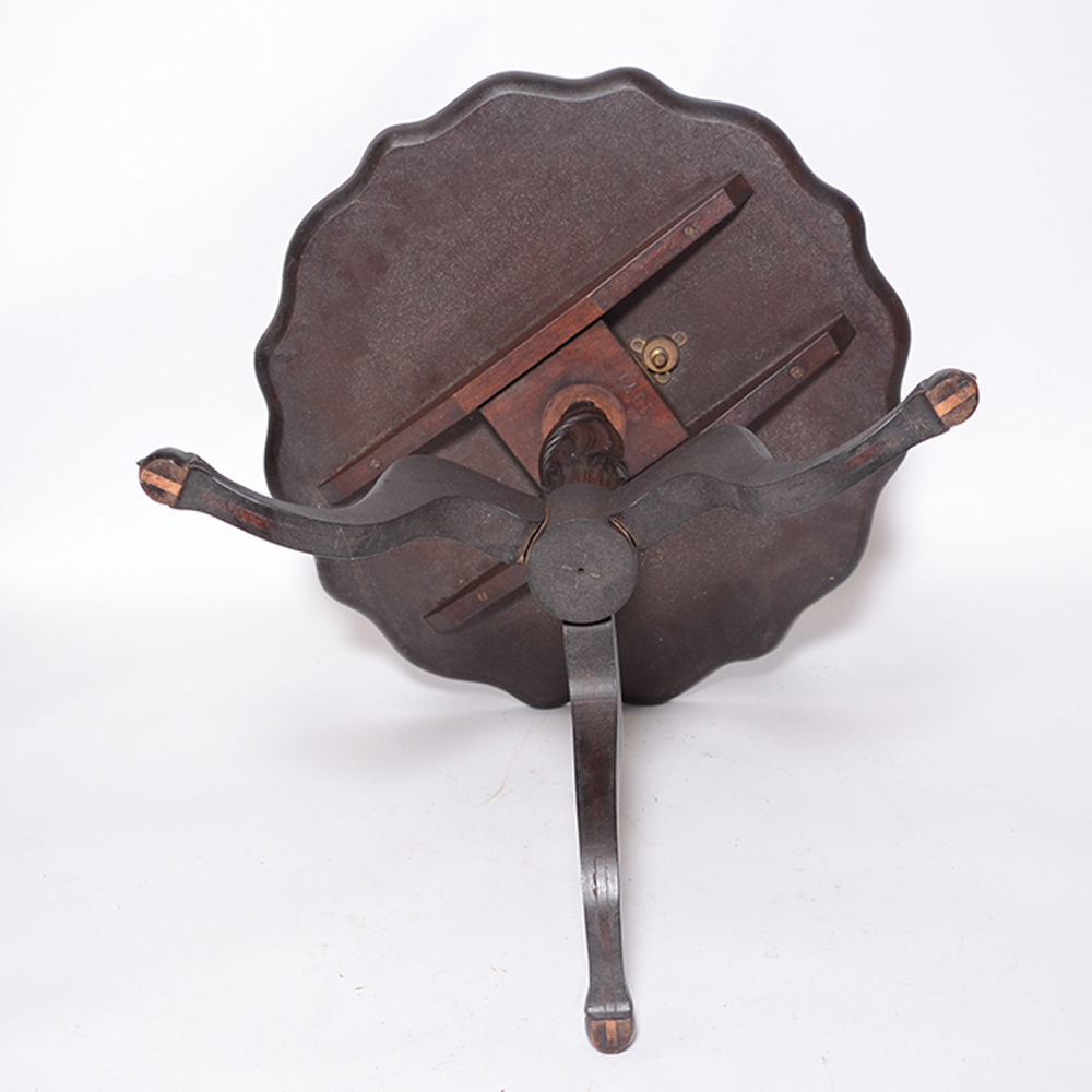 Early 20th Century Classical Style Tilt-Top Tea Table