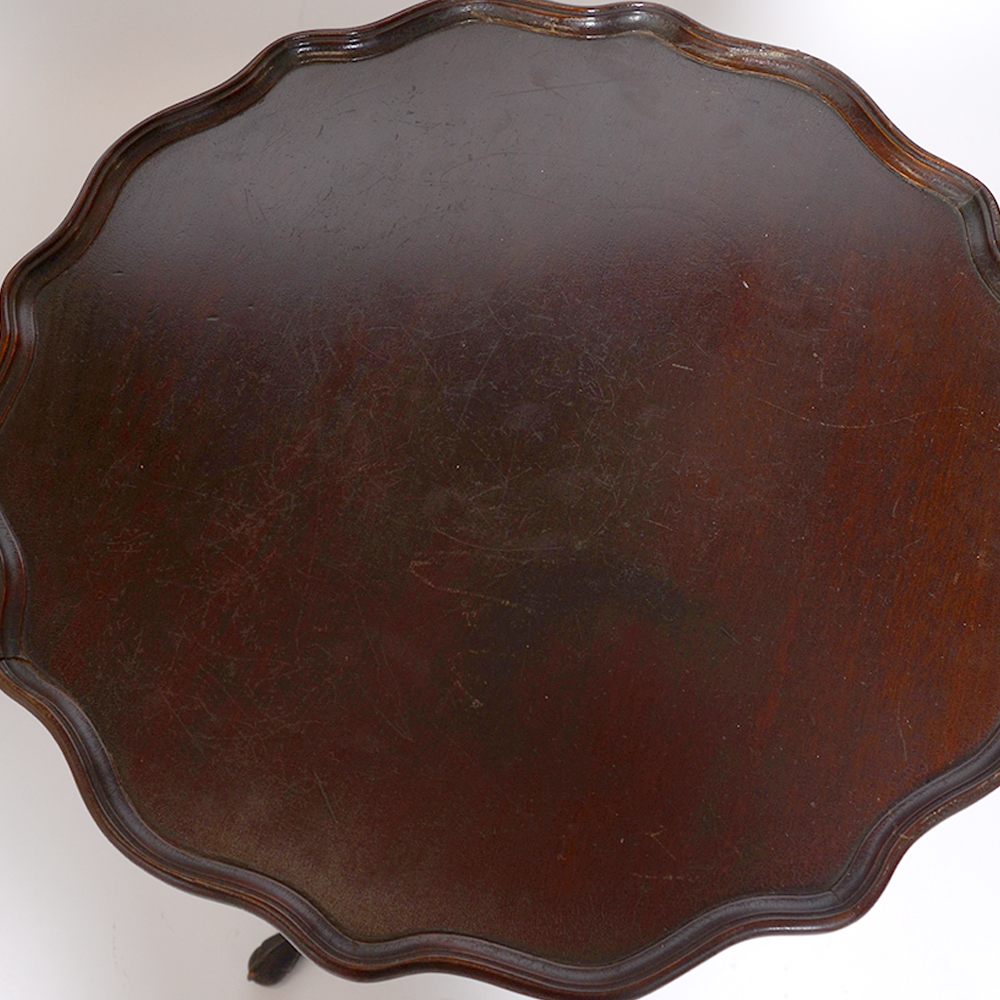 Early 20th Century Classical Style Tilt-Top Tea Table