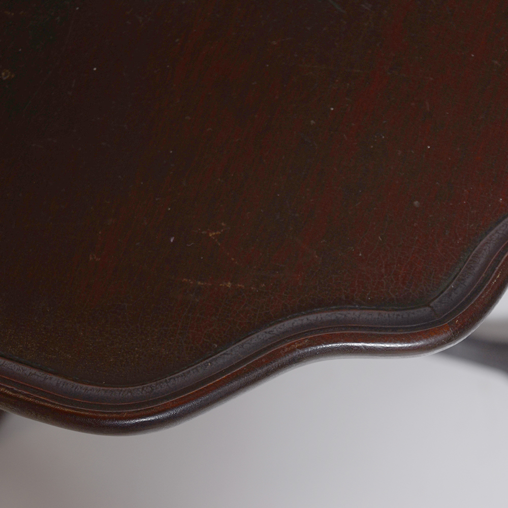 Early 20th Century Classical Style Tilt-Top Tea Table