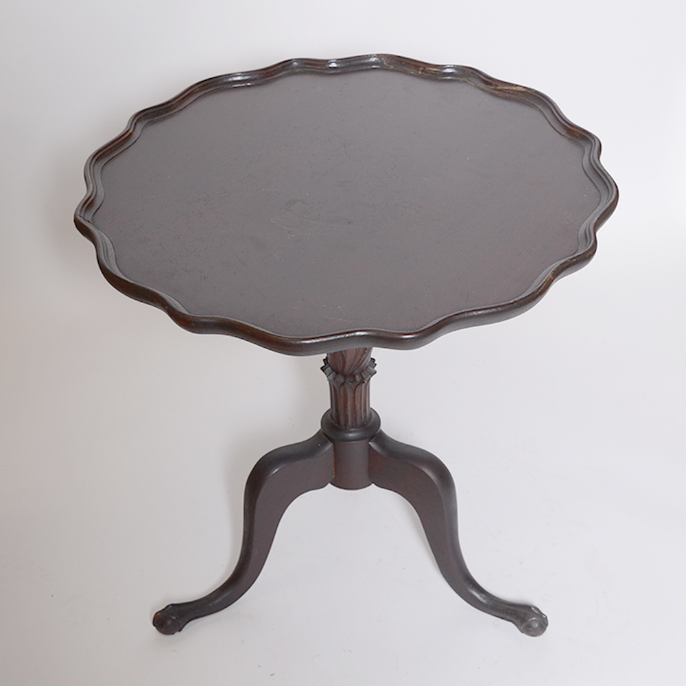 Early 20th Century Classical Style Tilt-Top Tea Table
