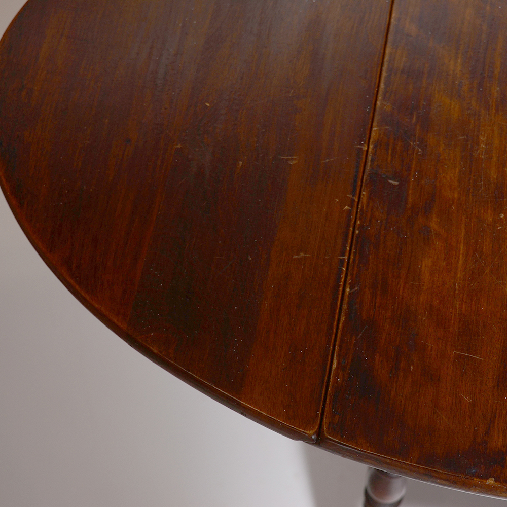 Vintage Colonial Style Butterfly Table