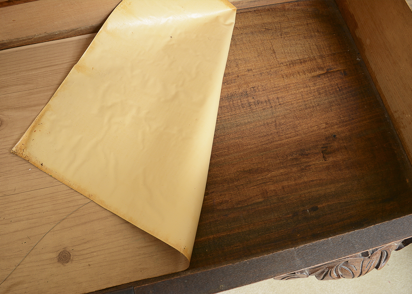 Antique Victorian Walnut Dresser With Mirror