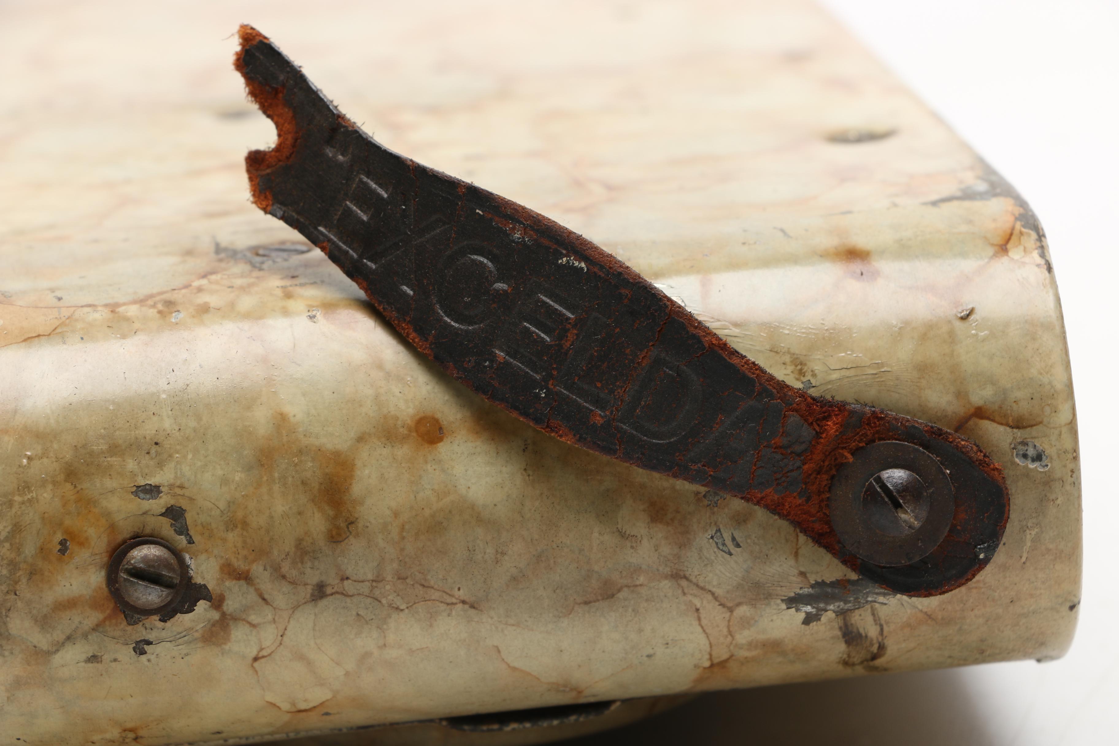 Excelda Portable Phonograph