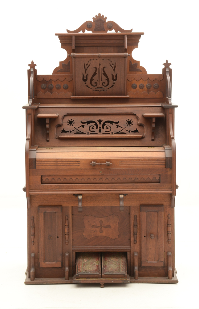 Victorian B. Shoninger Pump Organ