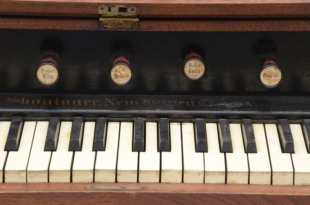 Victorian B. Shoninger Pump Organ