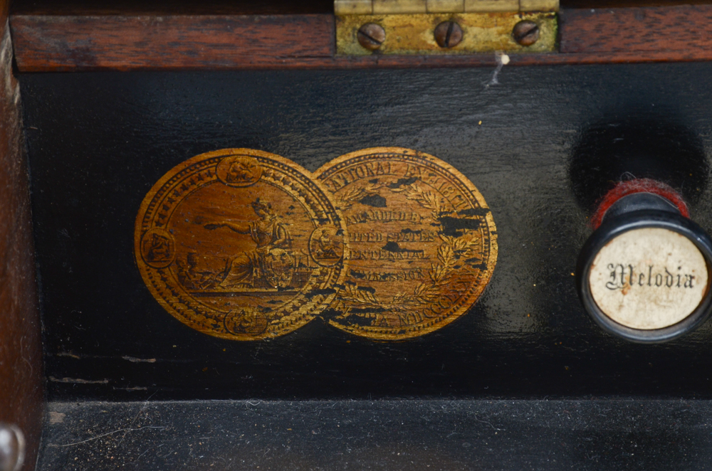 Victorian B. Shoninger Pump Organ