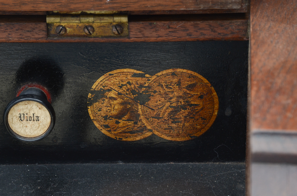 Victorian B. Shoninger Pump Organ
