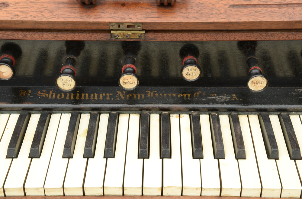 Victorian B. Shoninger Pump Organ