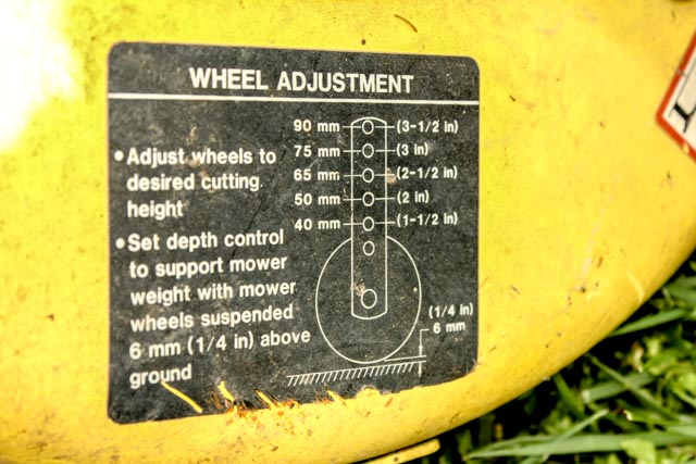 John Deere 170 Riding Mower with Snow Plow