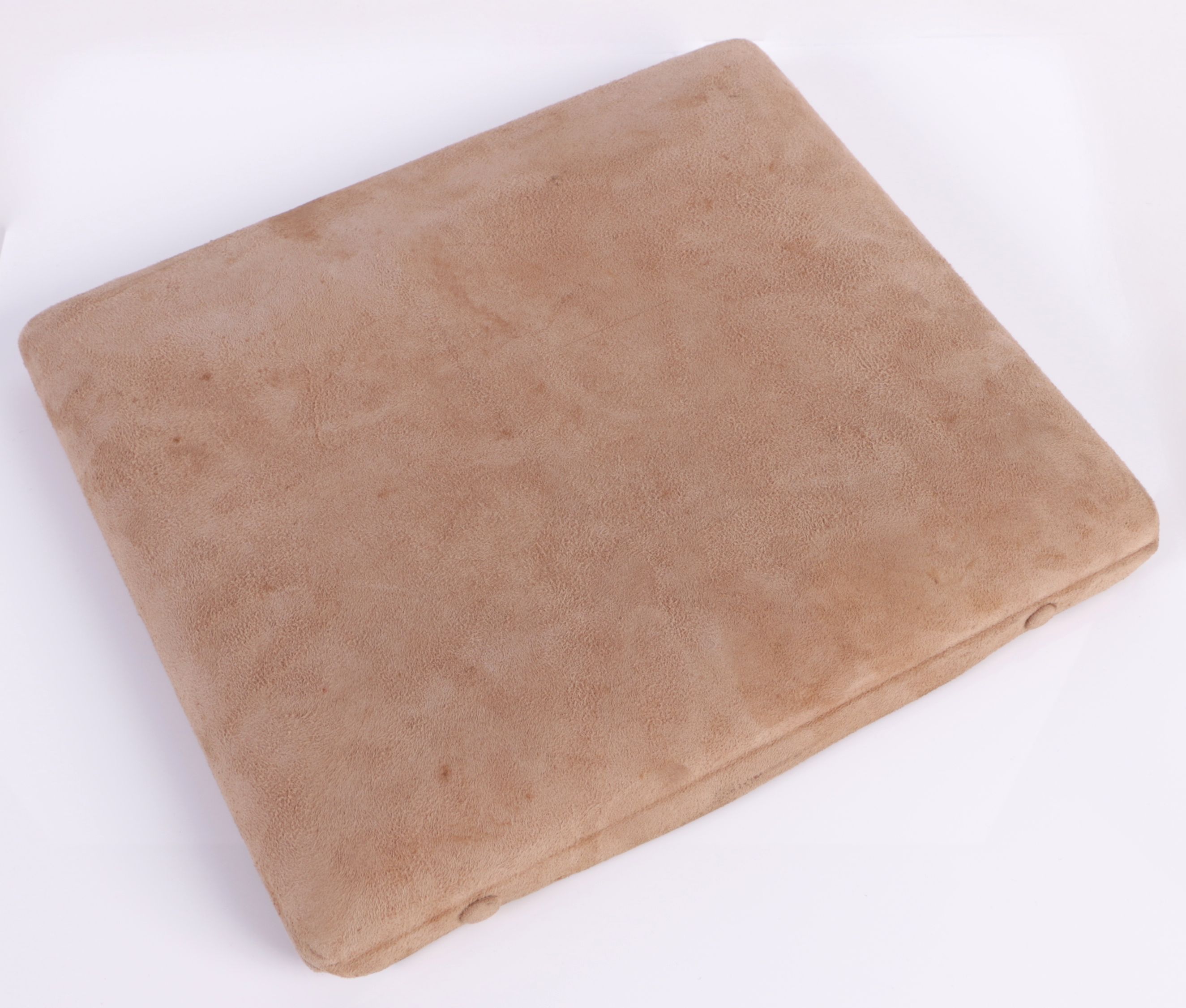 335.00 DWT 14K Yellow Gold Limited Edition Native American Figure Jewelry Set by James Hutchinson for Jewelmasters, Inc.