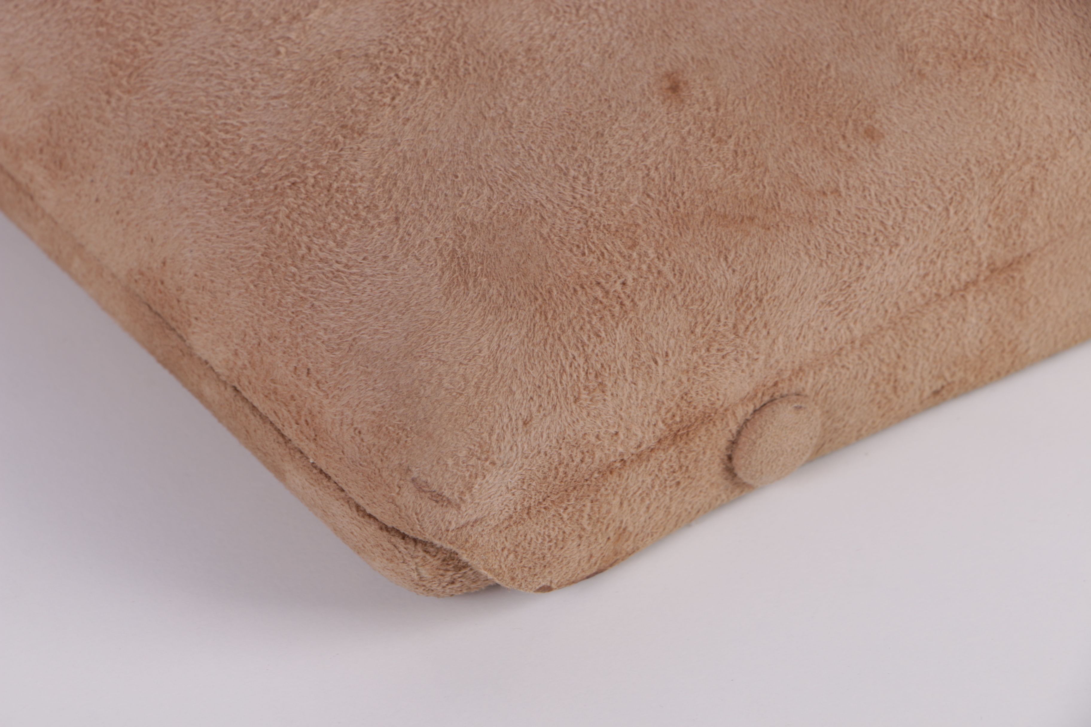 335.00 DWT 14K Yellow Gold Limited Edition Native American Figure Jewelry Set by James Hutchinson for Jewelmasters, Inc.