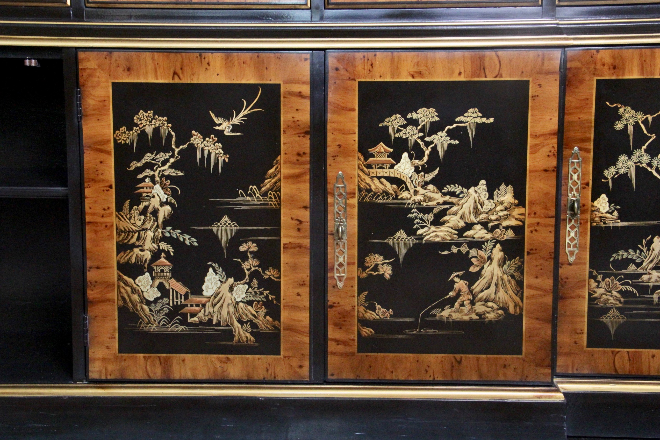 Drexel Heritage Furnishings Chinoiserie China Hutch Cabinet