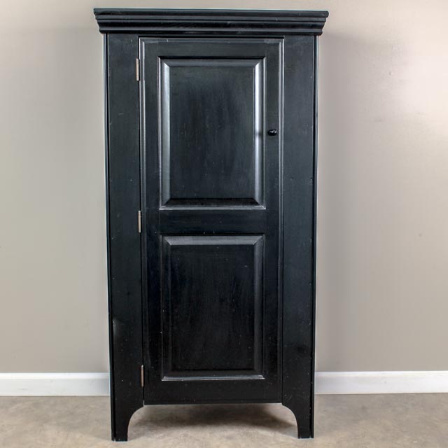 Traditional Wood Console Storage Cabinet