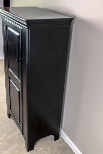 Traditional Wood Console Storage Cabinet