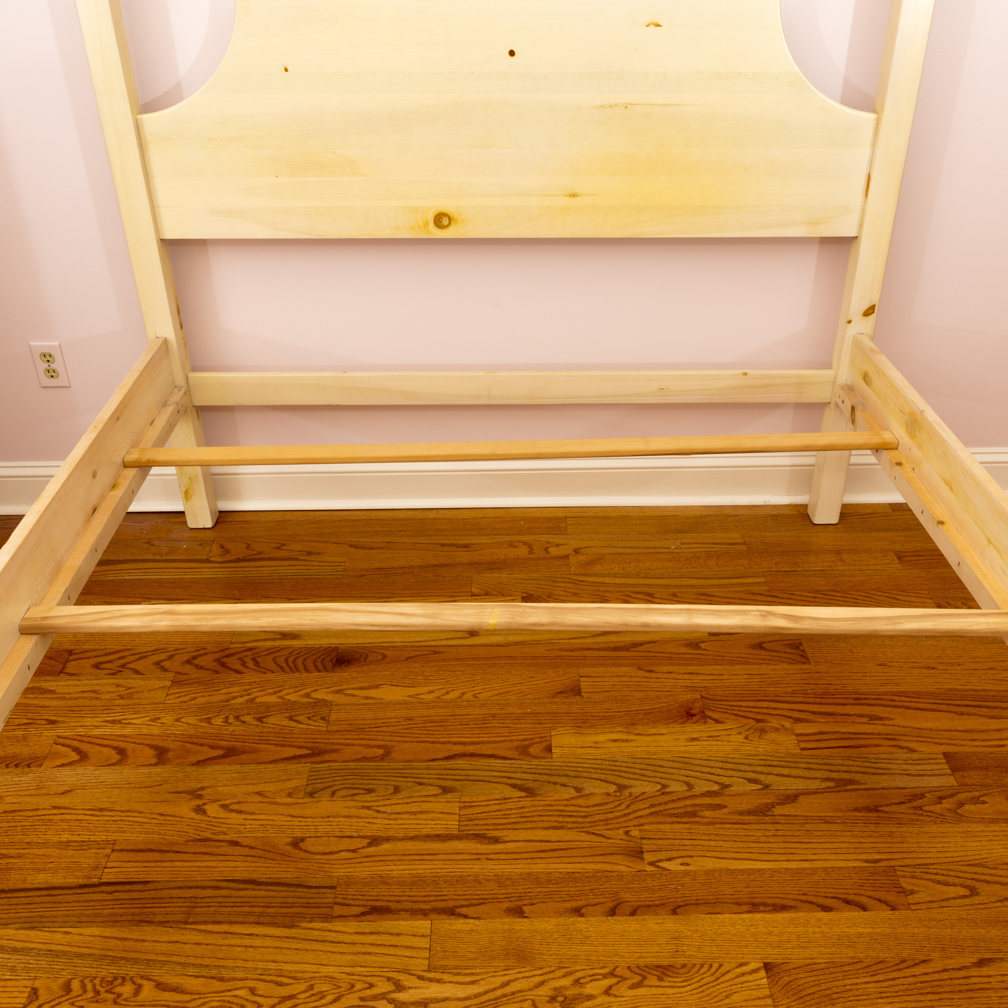 Pine Queen Sized Canopy Poster Bed Frame