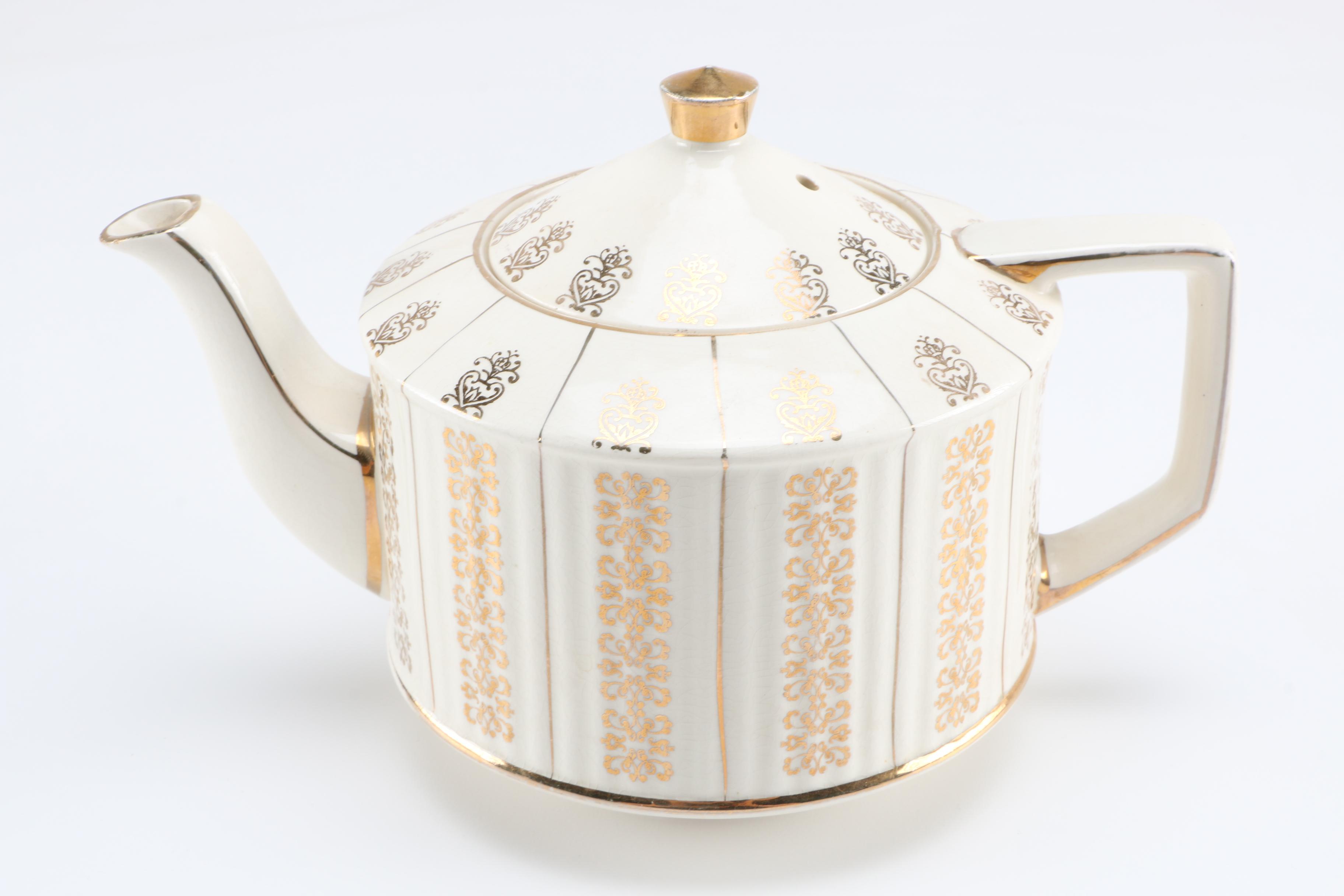 Vintage Saddler Teapot