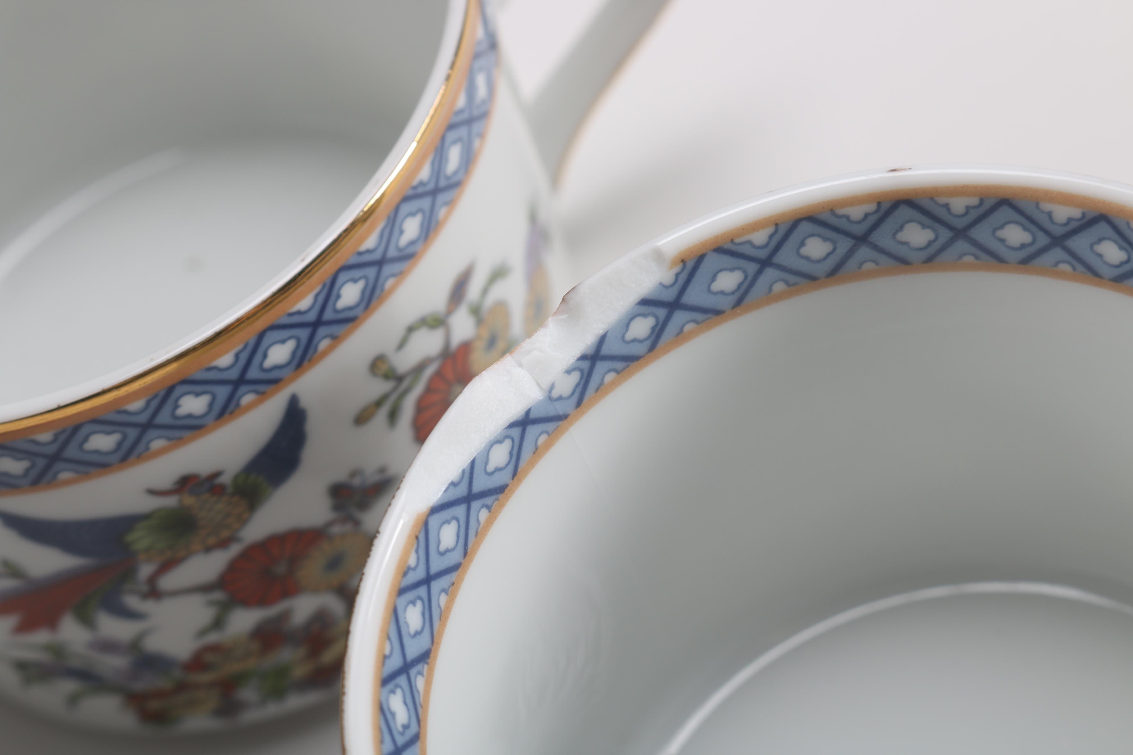 LiLing "Imperial Garden" China Dinnerware Set