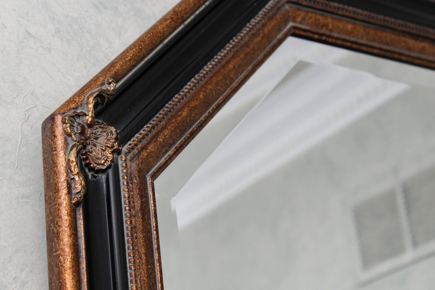 Decorative Framed Wall Mirror