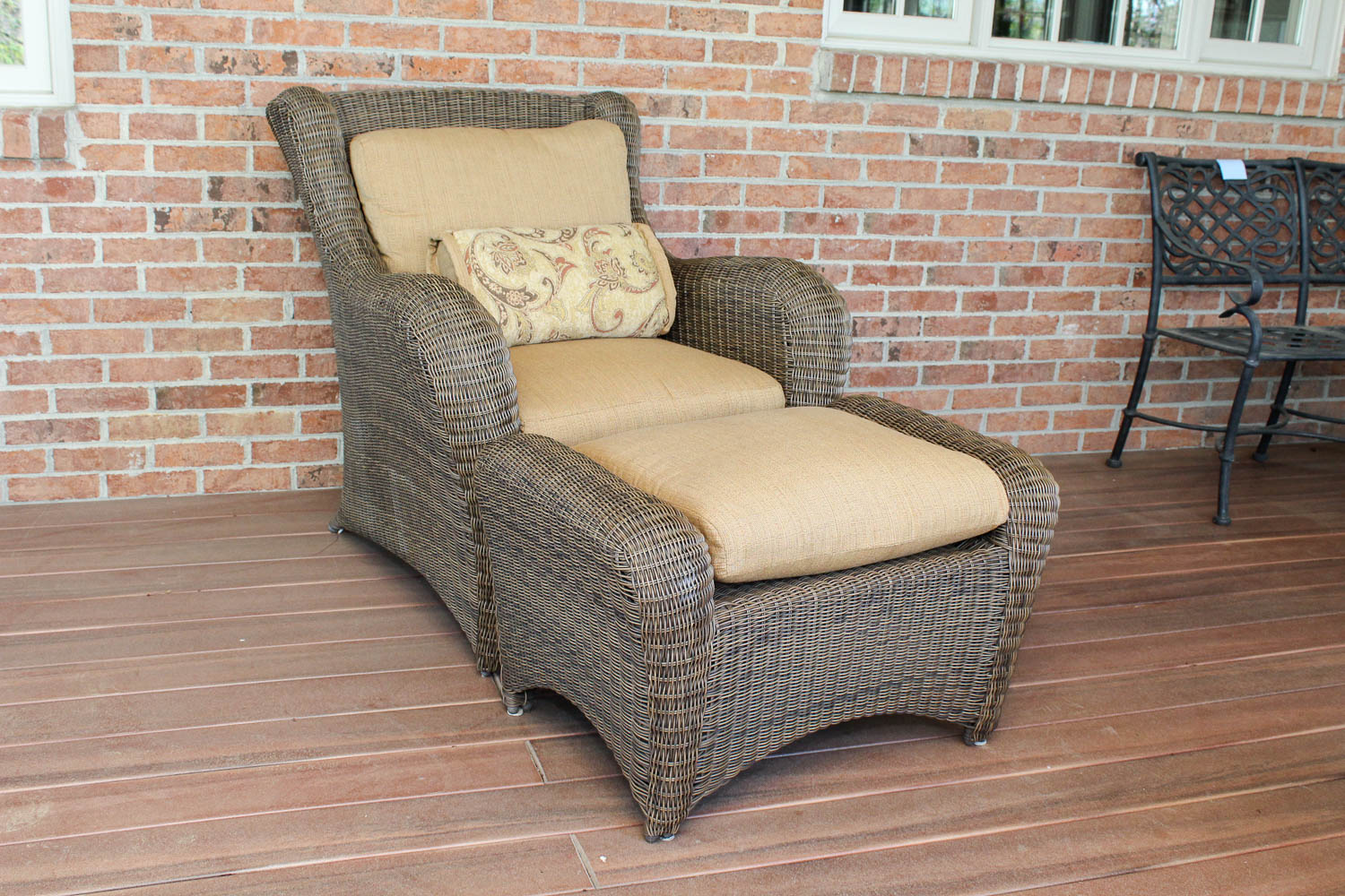 Wicker Outdoor Patio Armchair with Ottoman