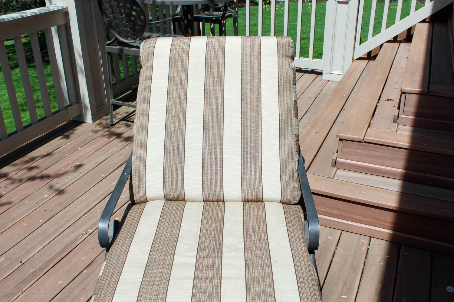 Cast Classics Patio Lounge Chair