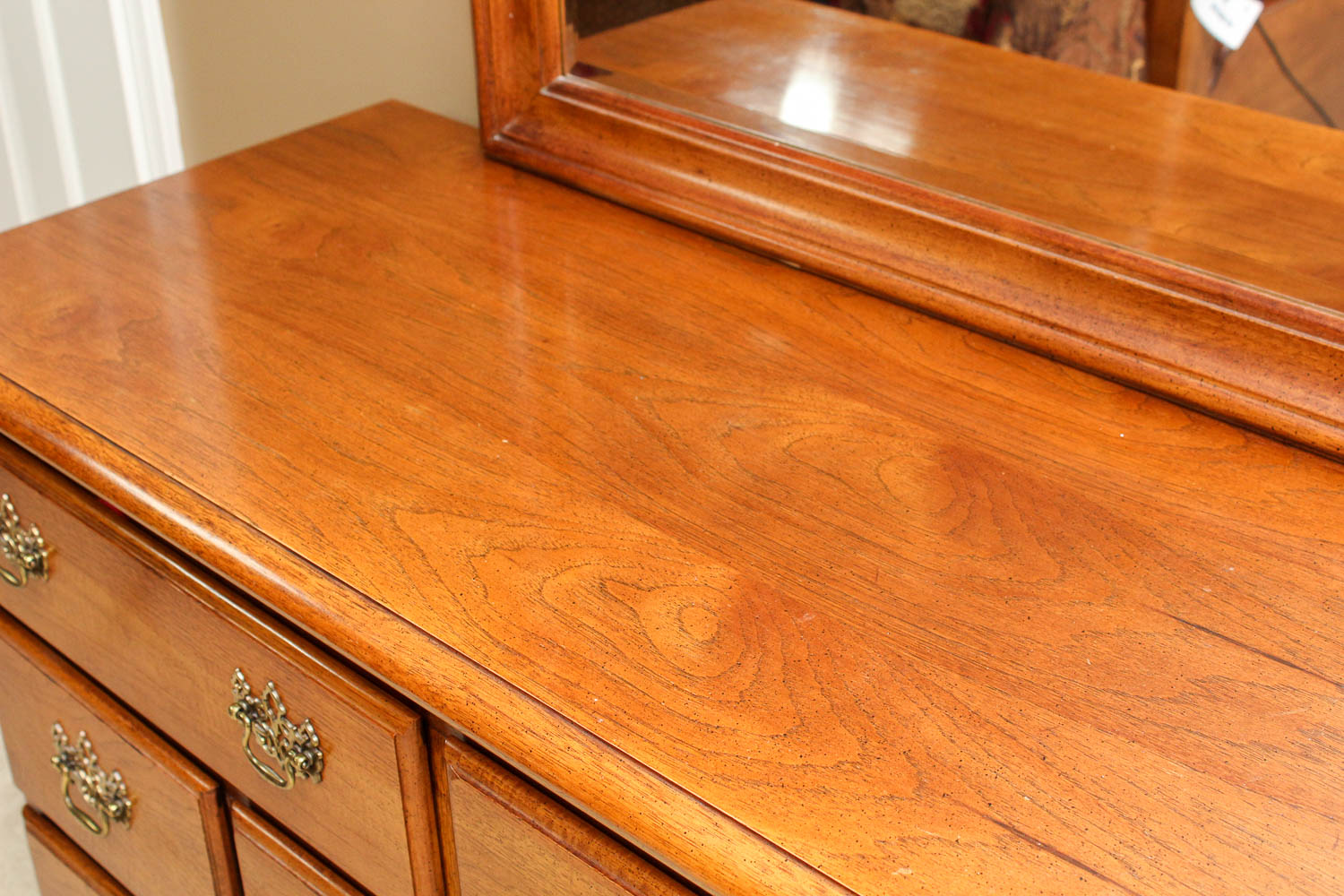 Traditional Thomasville Dresser with Mirror
