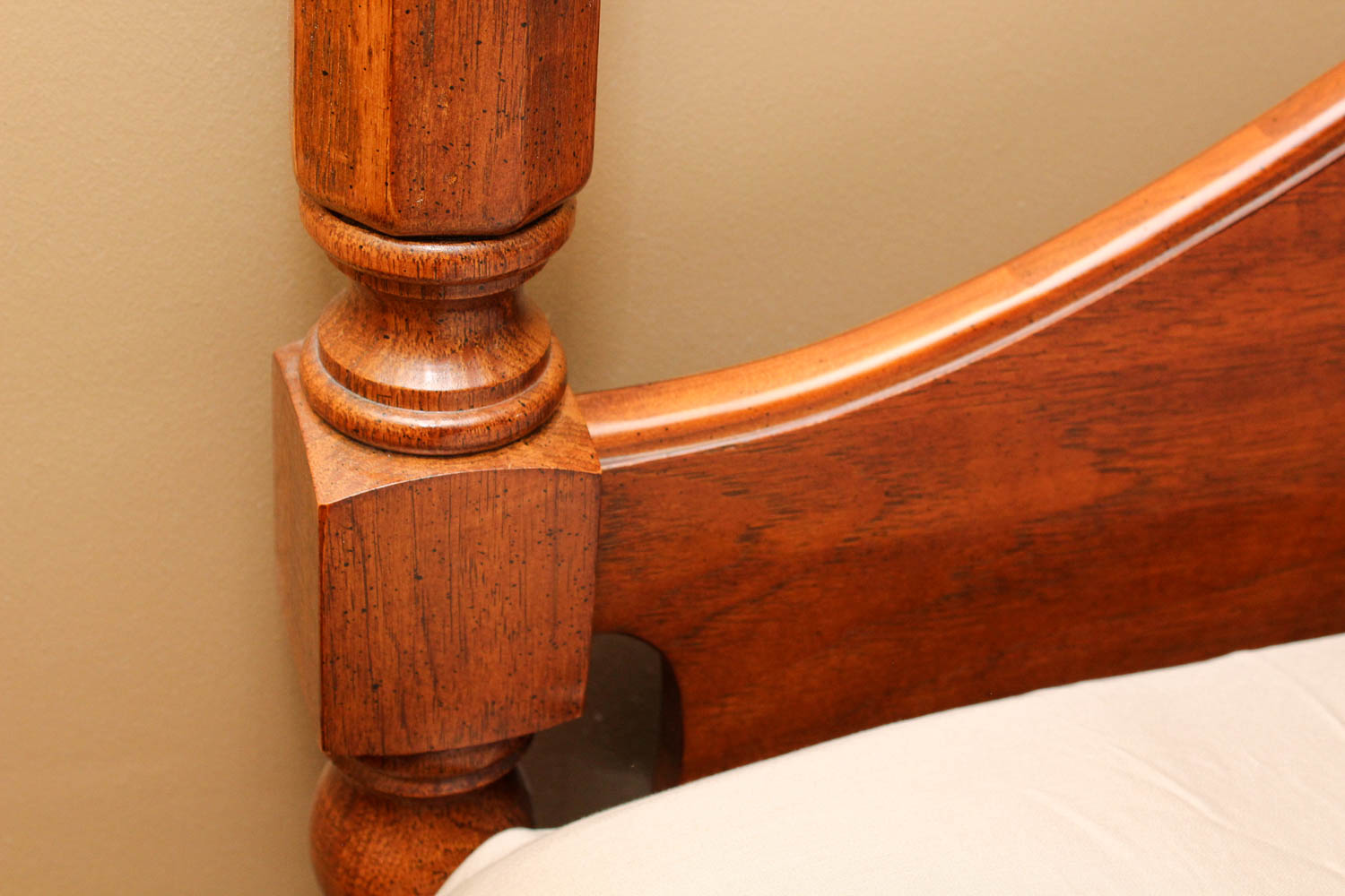 Queen Size Poster Bed Frame and Tempur-Pedic Mattress