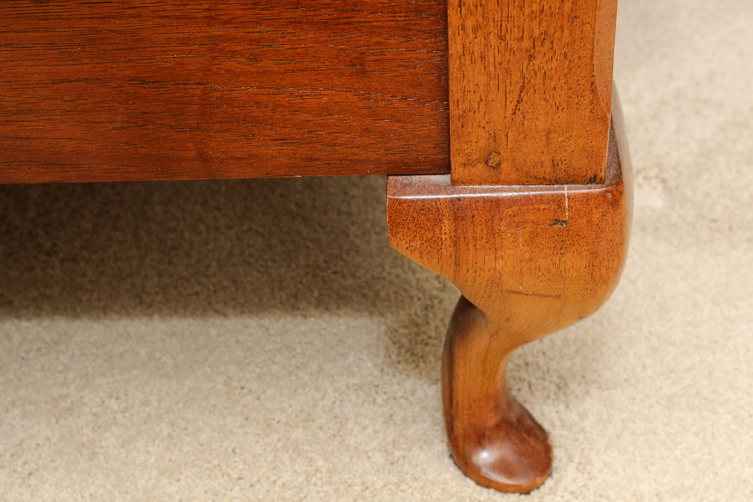 Queen Size Poster Bed Frame and Tempur-Pedic Mattress