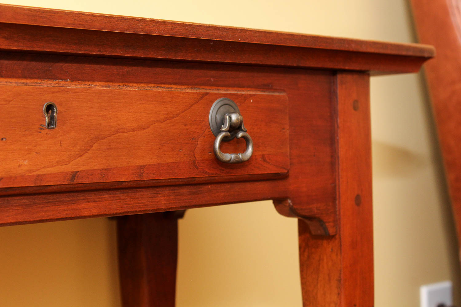 Lexington Furniture Console Table