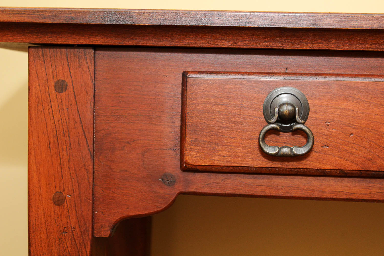 Lexington Furniture Console Table