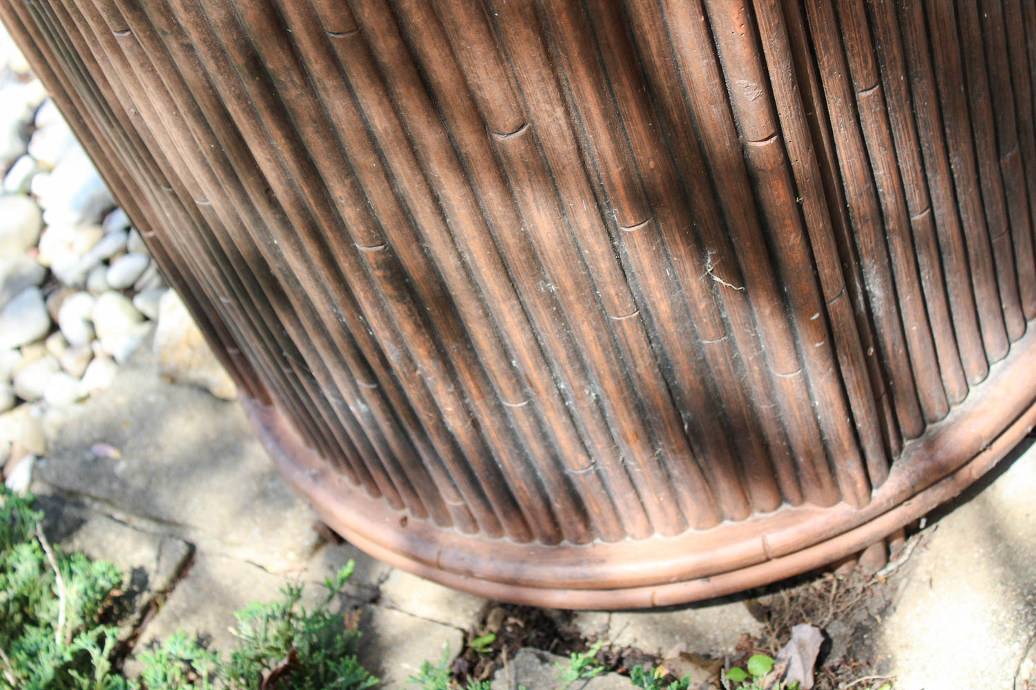 Outdoor Gas Fire Pit with Decorative Center Stones