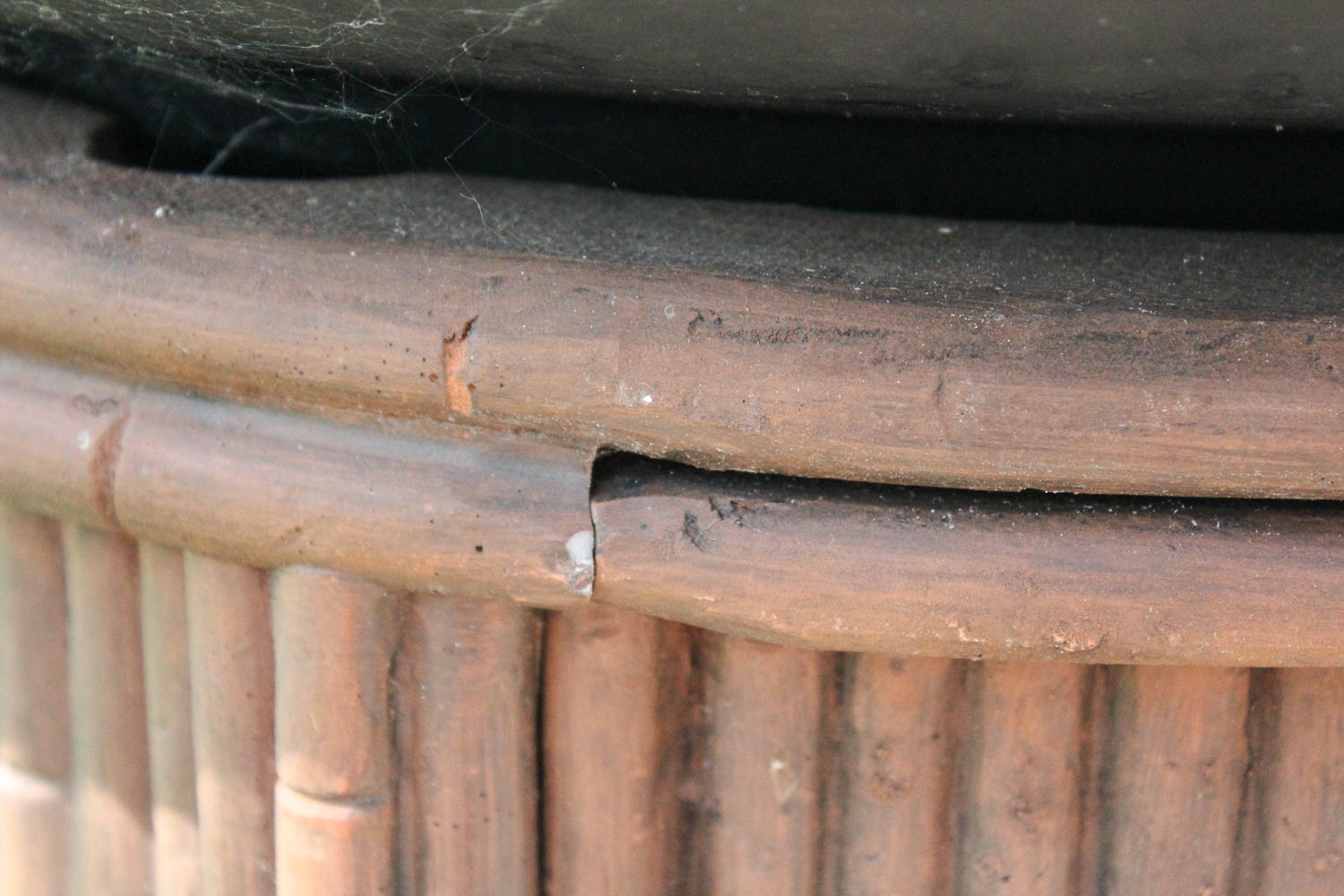 Outdoor Gas Fire Pit with Decorative Center Stones