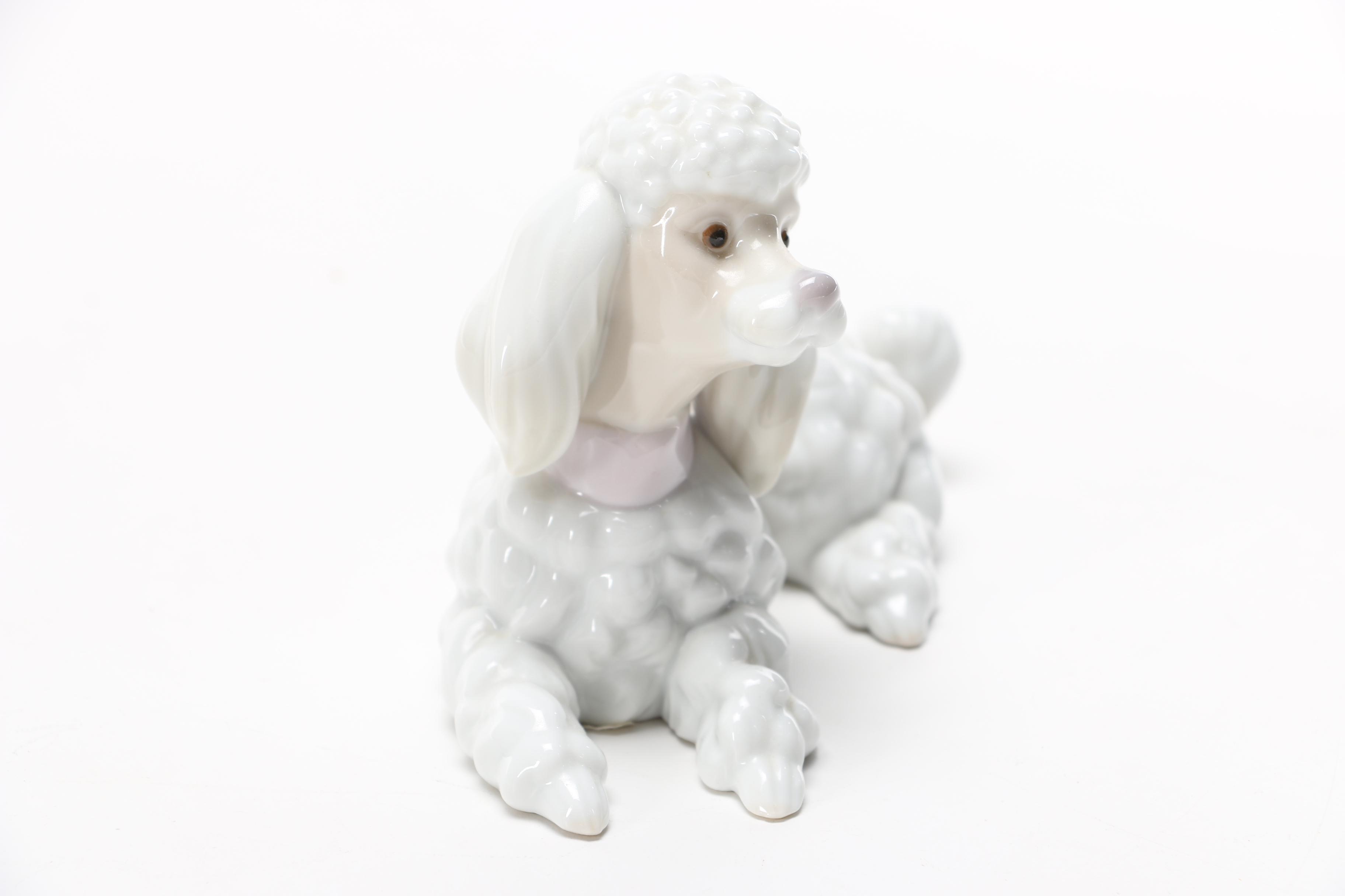 1996 Lladro "Daisa" Poodle Porcelain Figurine
