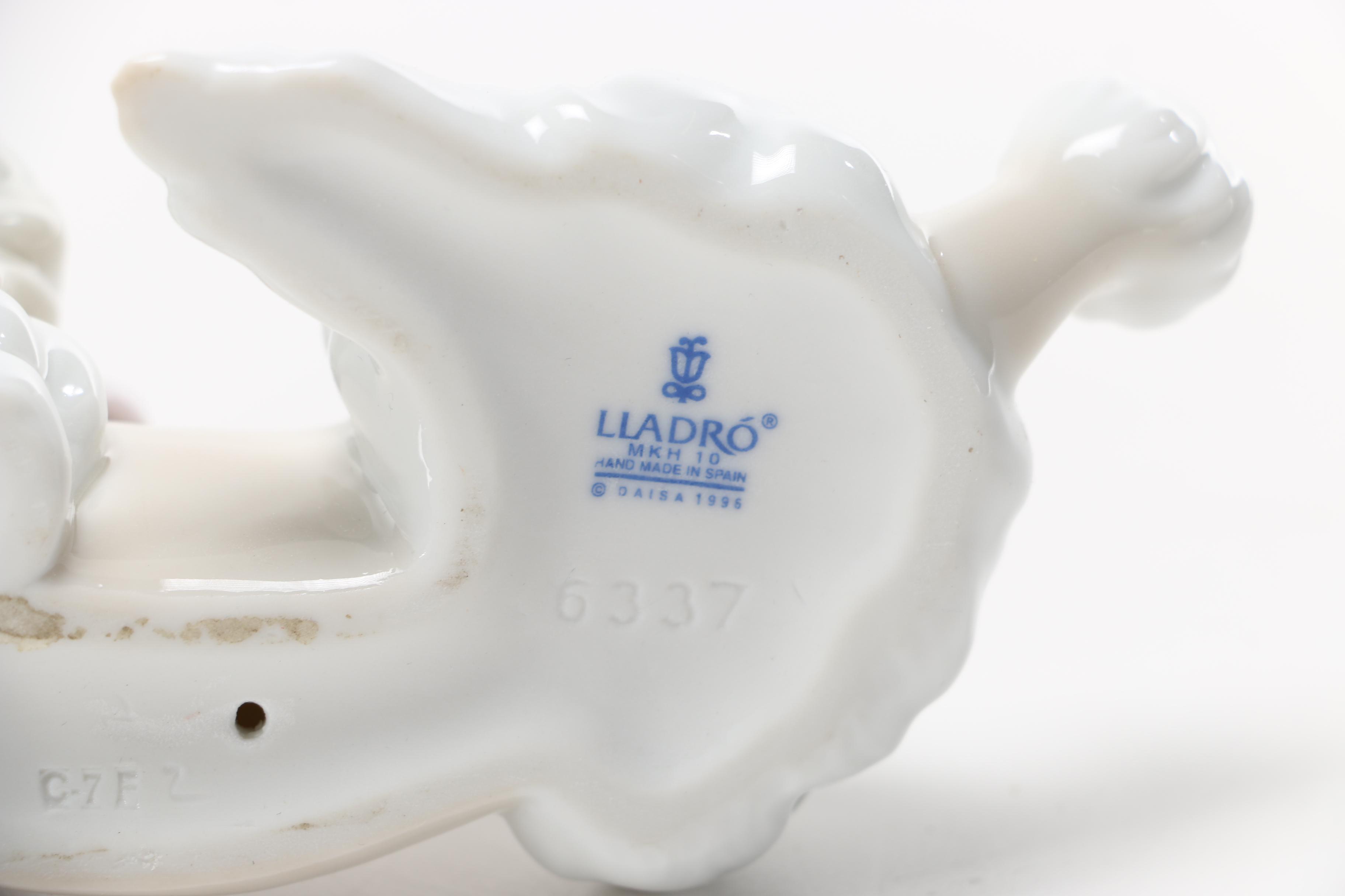 1996 Lladro "Daisa" Poodle Porcelain Figurine