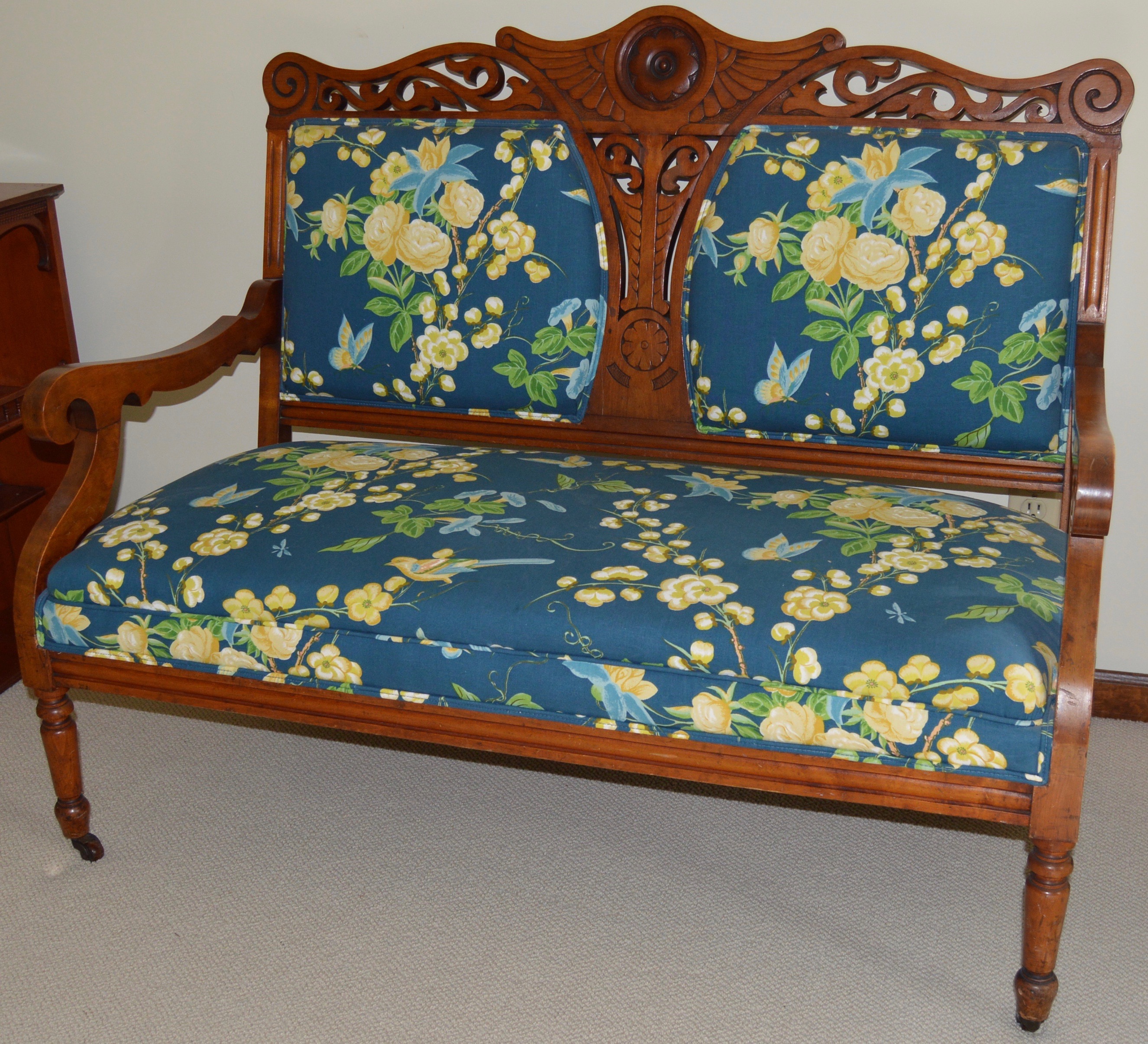 Late 19th Century Victorian Settee