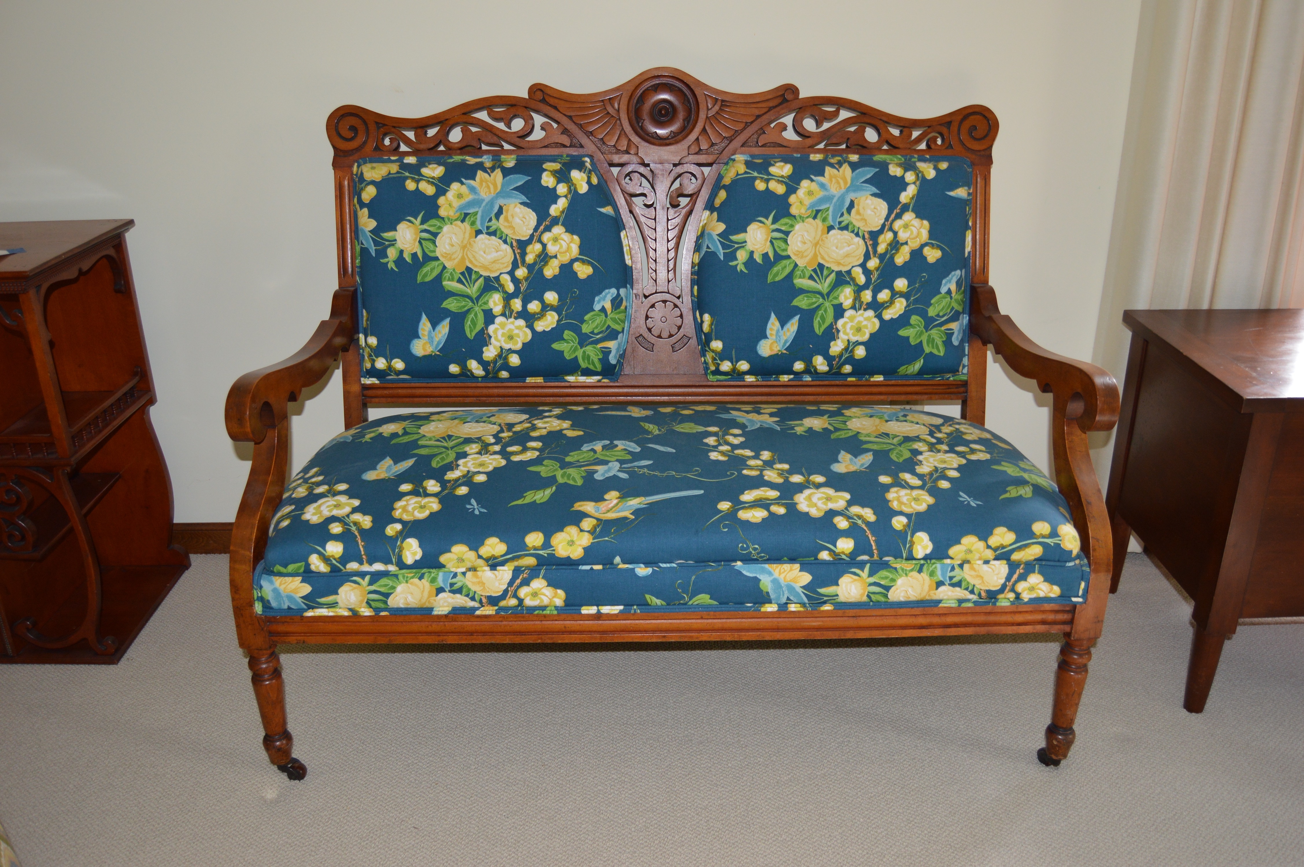 Late 19th Century Victorian Settee