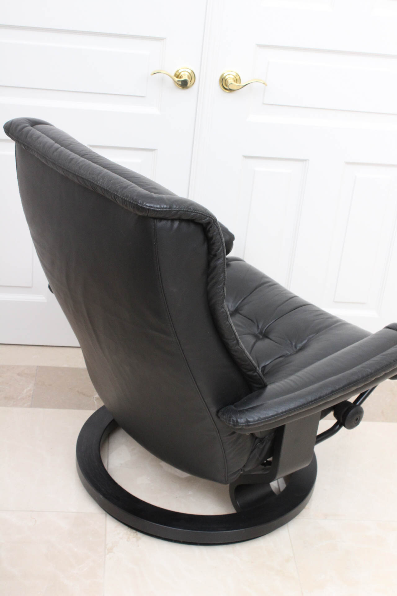 Stressless "Royal" Classic Recliner and Footrest by Ekornes